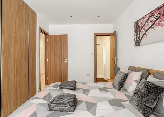 Modern Apartment Direct Access To Sliema Beaches